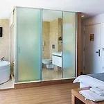 Hotel Rhapsody 4*