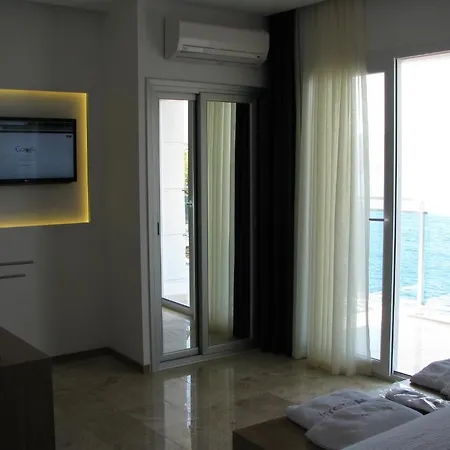 ホテル Rhapsody カシュ