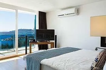 فندق رابسودي 4*