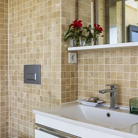 رابسودي فندق