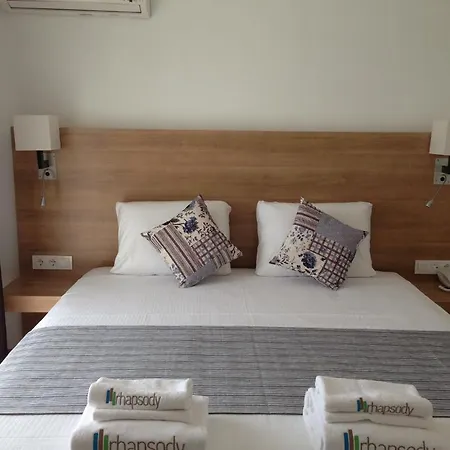 فندق رابسودي 4*