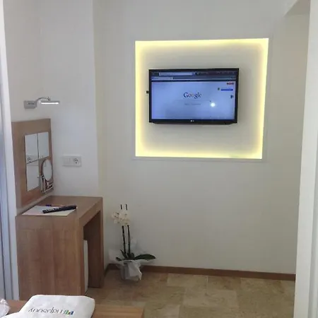 فندق رابسودي 4*