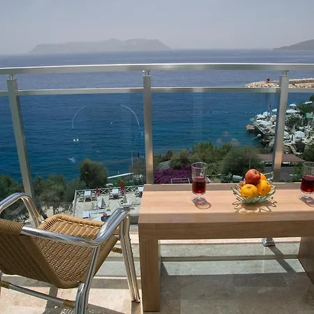 Otel Rhapsody 4*